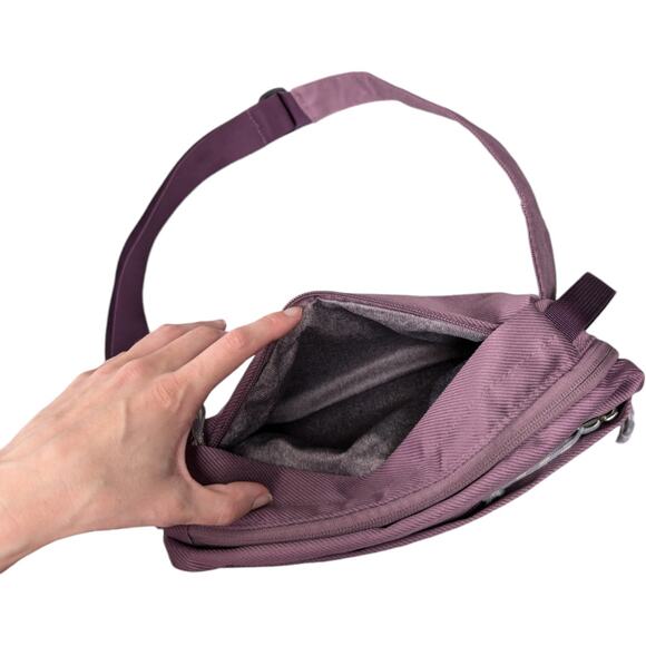 The North Face Field Bag Crossbody Pikes Purple Blackberry Wine RARE OG Style - Picture 8 of 13